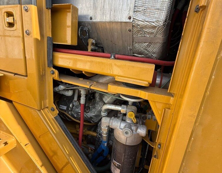 CATERPILLAR  826K **WASTE COMPACTOR**